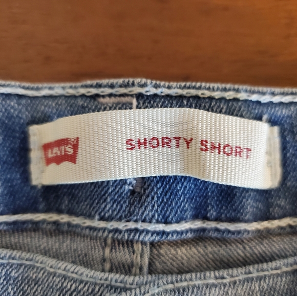 Levi's shorty short - Picture 4 of 6